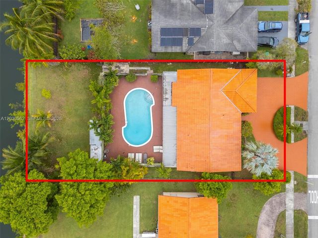 1320 SW 84th Ave, Miami, FL 33144
