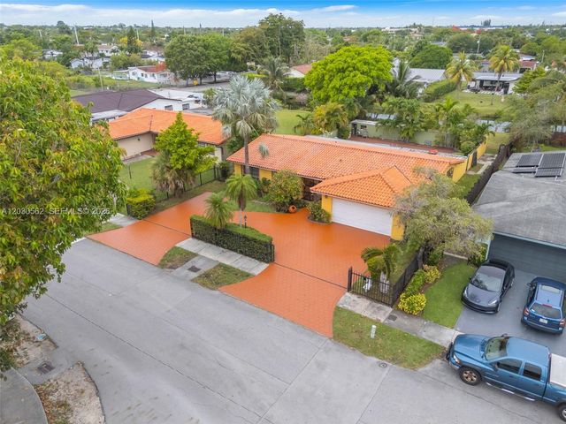 1320 SW 84th Ave, Miami, FL 33144