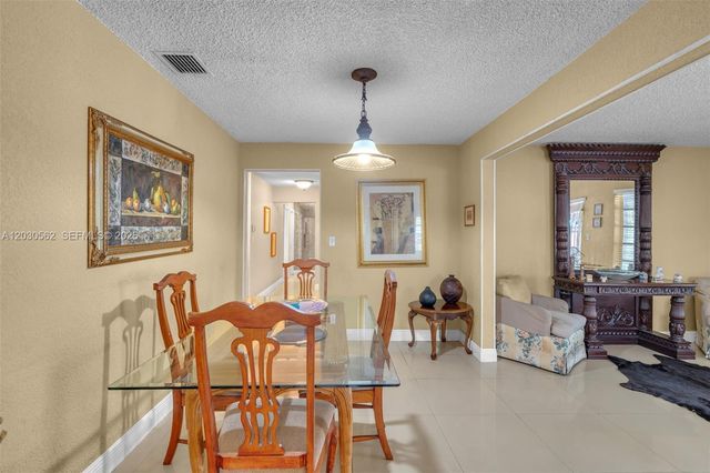 1320 SW 84th Ave, Miami, FL 33144