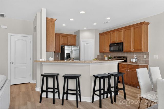 11008 Burnt Leather Lane, Charlotte, NC 28277