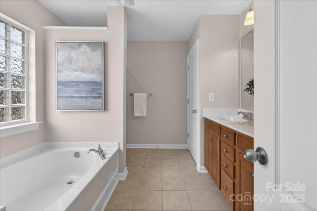 11008 Burnt Leather Lane, Charlotte, NC 28277