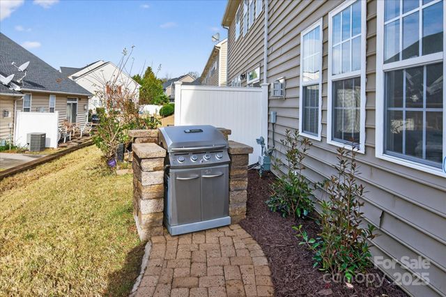 11008 Burnt Leather Lane, Charlotte, NC 28277