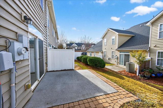 11008 Burnt Leather Lane, Charlotte, NC 28277