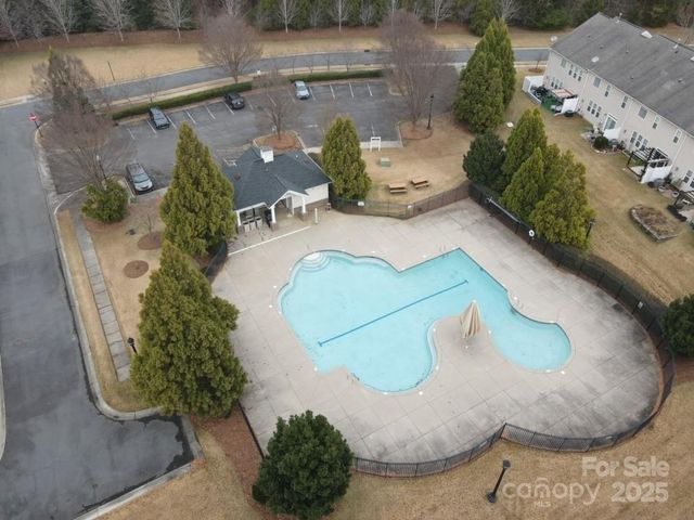 11008 Burnt Leather Lane, Charlotte, NC 28277