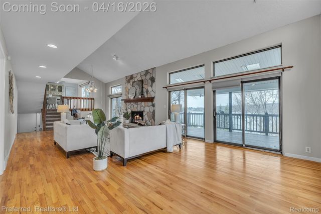 3525 Whitfield Drive, Waterford Charter Township, MI 48329