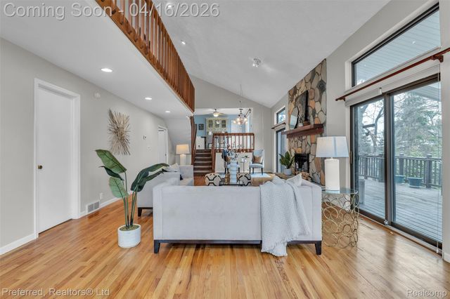 3525 Whitfield Drive, Waterford Charter Township, MI 48329