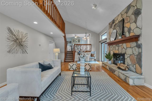 3525 Whitfield Drive, Waterford Charter Township, MI 48329