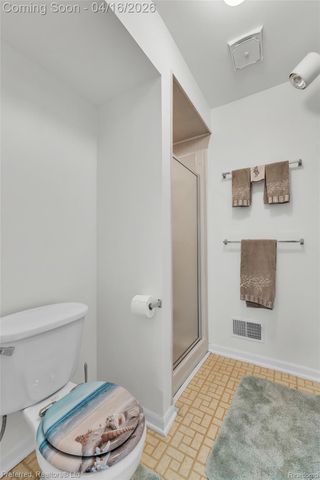 3525 Whitfield Drive, Waterford Charter Township, MI 48329