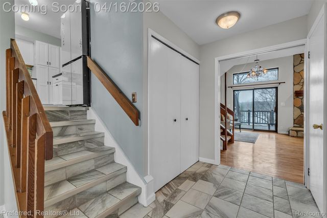 3525 Whitfield Drive, Waterford Charter Township, MI 48329