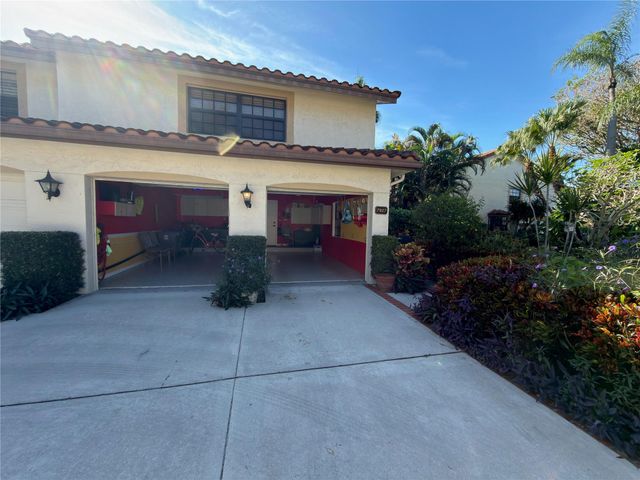 7927 La Mirada Dr 3, Boca Raton, FL 33433