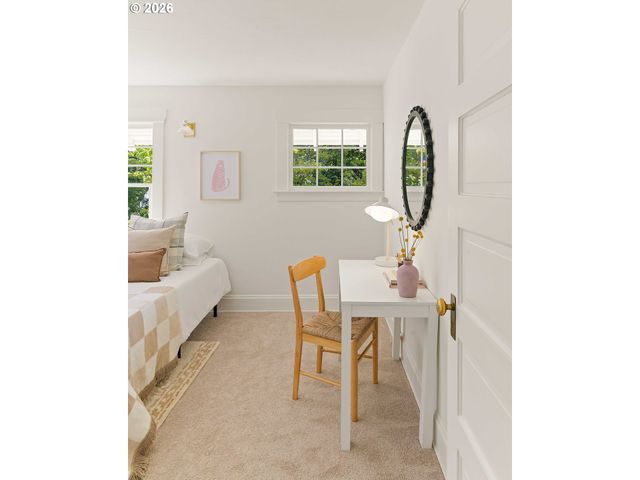2415 Ne 15TH Ave, Portland, OR 97212