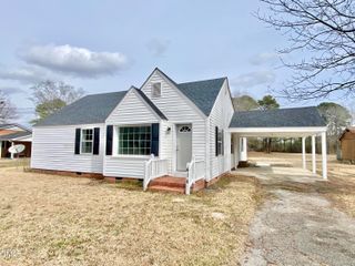414 W Main Street, Selma, NC 27576