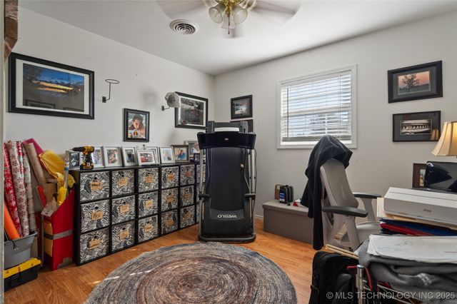 300 S 1st Street, Dougherty, OK 73032