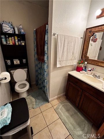 2032 W 77th St, Los Angeles, CA 90047