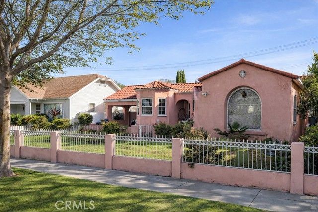 2032 W 77th St, Los Angeles, CA 90047