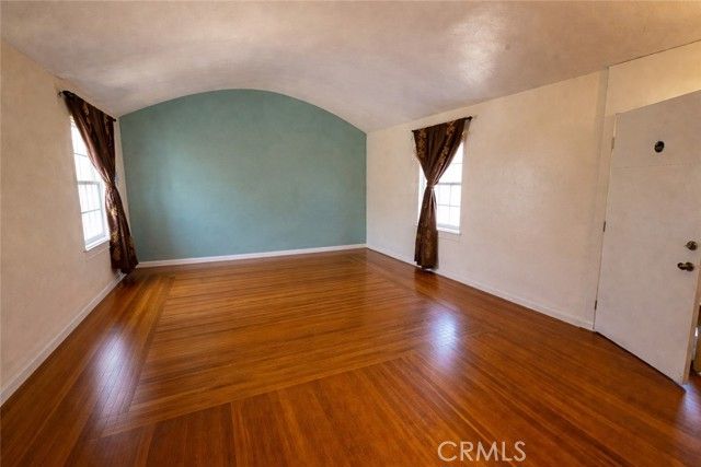 2032 W 77th St, Los Angeles, CA 90047