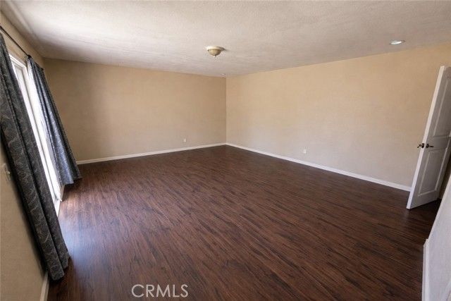 2032 W 77th St, Los Angeles, CA 90047