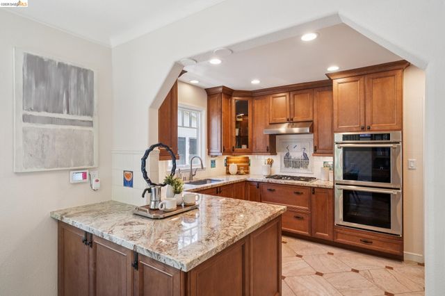 957 Lee Ave, San Leandro, CA 94577