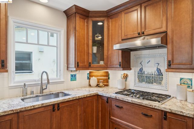 957 Lee Ave, San Leandro, CA 94577