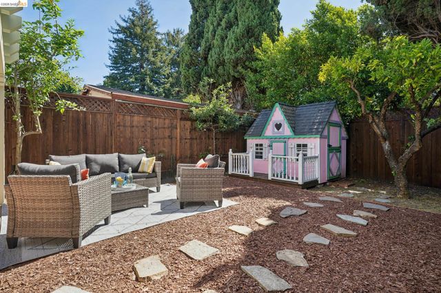 957 Lee Ave, San Leandro, CA 94577
