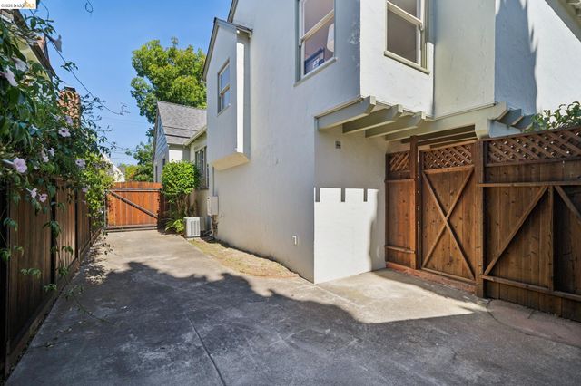 957 Lee Ave, San Leandro, CA 94577