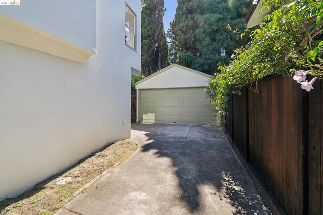 957 Lee Ave, San Leandro, CA 94577