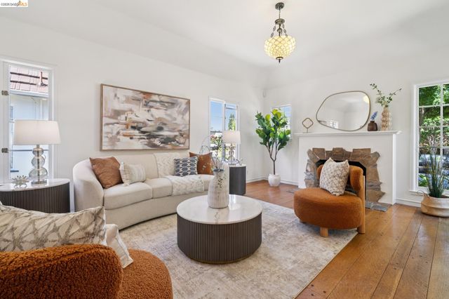 957 Lee Ave, San Leandro, CA 94577