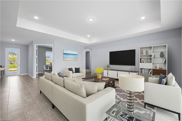 2226 SW 8th PL, Cape Coral, FL 33991