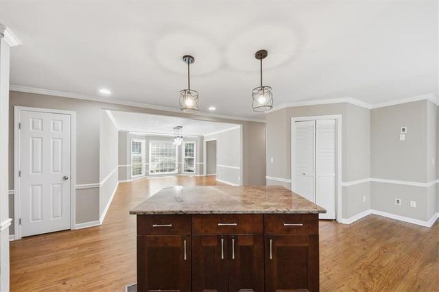 139 SHADOWLAKE SE Lane, Marietta, GA 30067