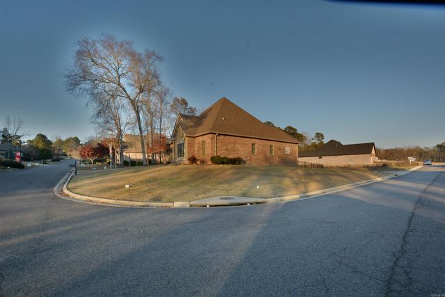 145 GARDENS GATE Drive, Hot Springs, AR 71913