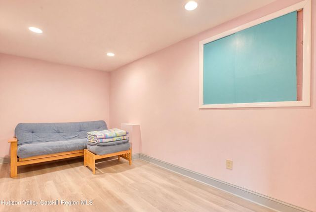 28 Juniper Lane, Athens, NY 12015