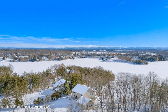 28 Juniper Lane, Athens, NY 12015