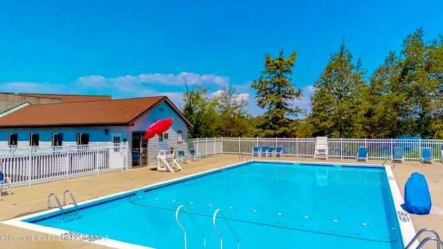 28 Juniper Lane, Athens, NY 12015