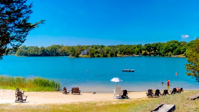 28 Juniper Lane, Athens, NY 12015