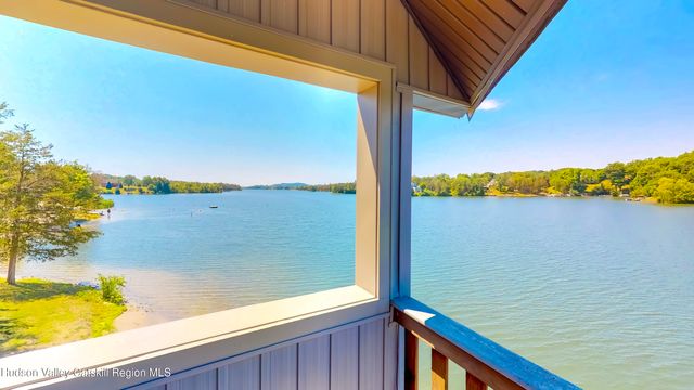 28 Juniper Lane, Athens, NY 12015