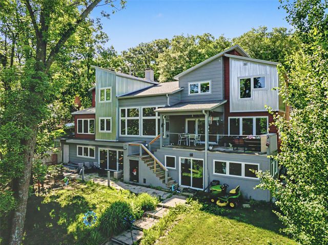 8328 Lakeshore Drive, Dexter, IA 50070