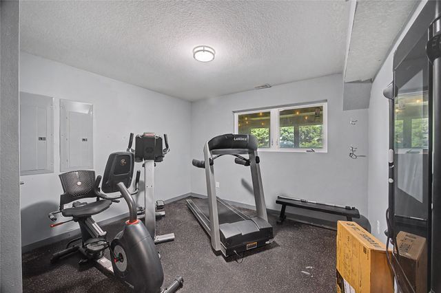 8328 Lakeshore Drive, Dexter, IA 50070