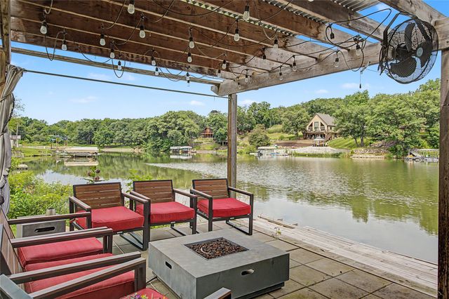 8328 Lakeshore Drive, Dexter, IA 50070