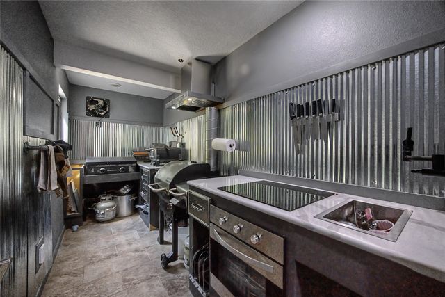 8328 Lakeshore Drive, Dexter, IA 50070