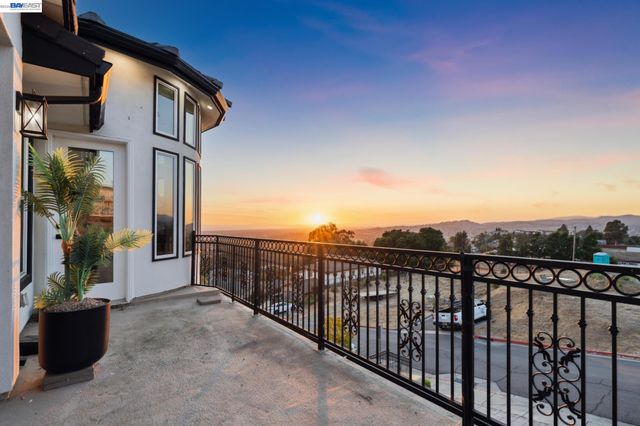 3606 Sarita St, Hayward, CA 94542