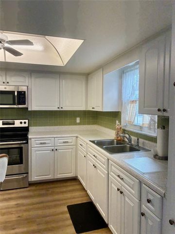 1674 S LAKE AVENUE 6, Clearwater, FL 33756