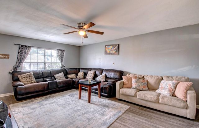 1507 Pine View Drive, Jacksonville, AR 72076