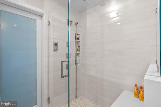 2815 39TH ST NW, Washington, DC 20007