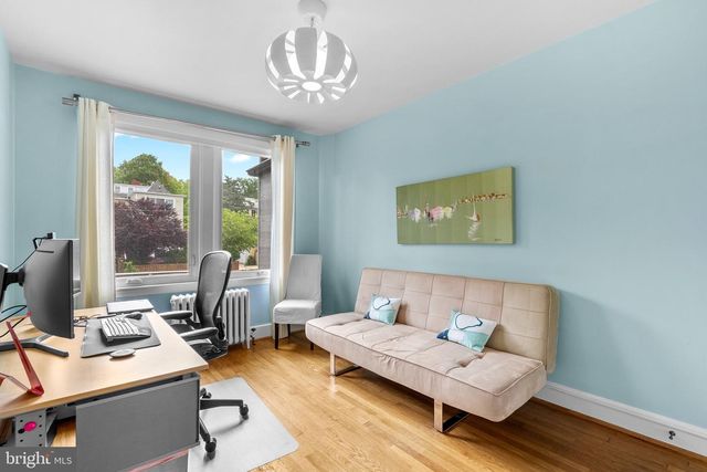 2815 39TH ST NW, Washington, DC 20007