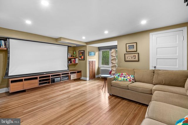 2815 39TH ST NW, Washington, DC 20007