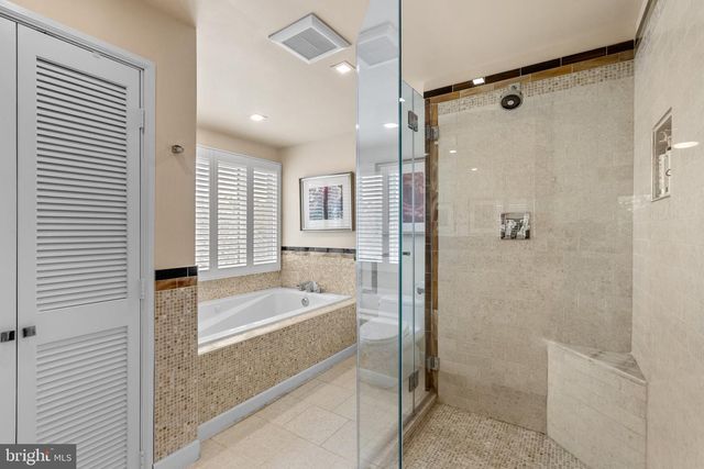 2815 39TH ST NW, Washington, DC 20007