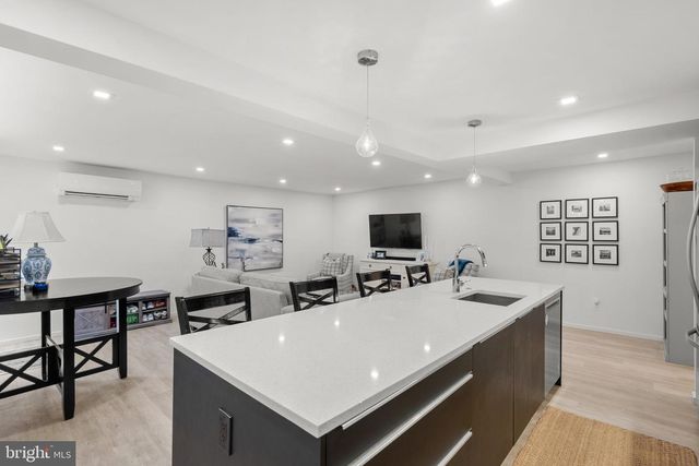 2815 39TH ST NW, Washington, DC 20007