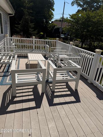 704 Dow Avenue, Oakhurst, NJ 07755