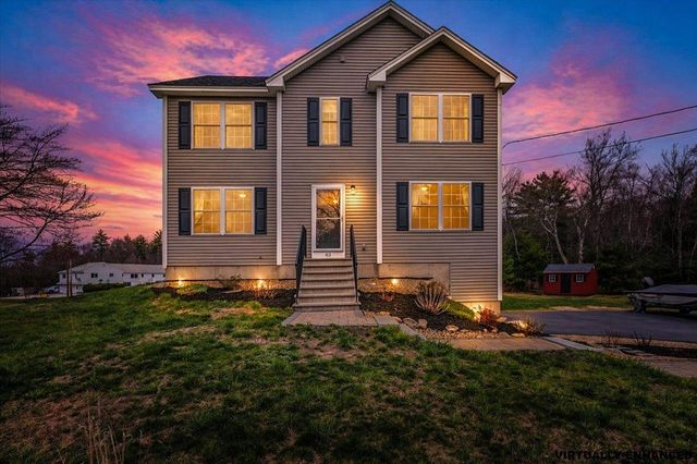 63 Chester Turnpike, Hooksett, NH 03106