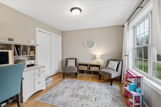 63 Chester Turnpike, Hooksett, NH 03106